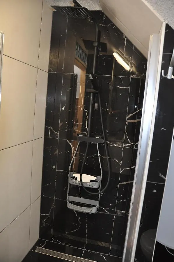 Kwatera prywatna Pokoje gościnne i apartament MONIKA- 10 min do plaży, bon turystyczny Kołobrzeg